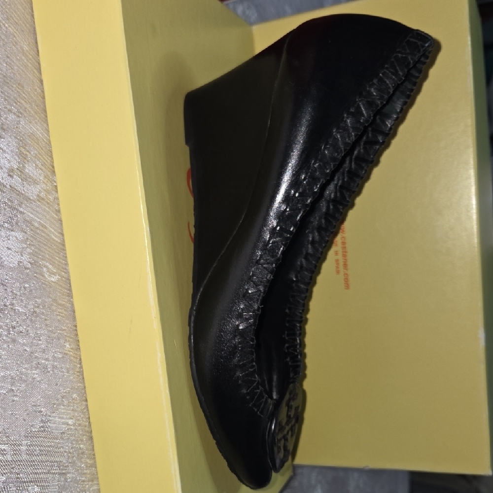 Tory Burch Black Heels Sleek and Sophisticated - Picture 3 of 5